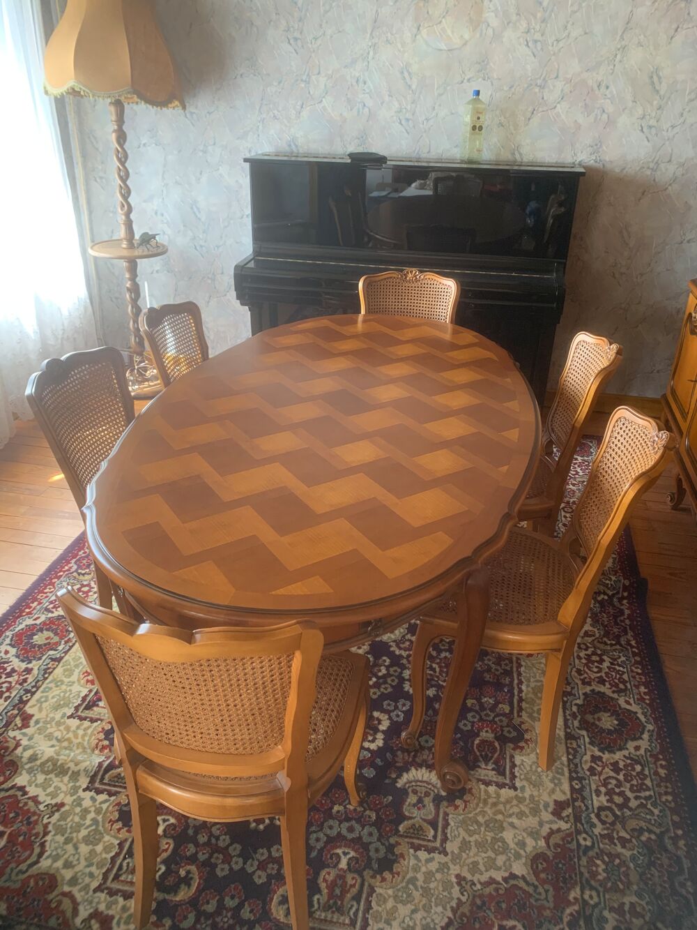 Salle &agrave; manger compl&egrave;te Meubles