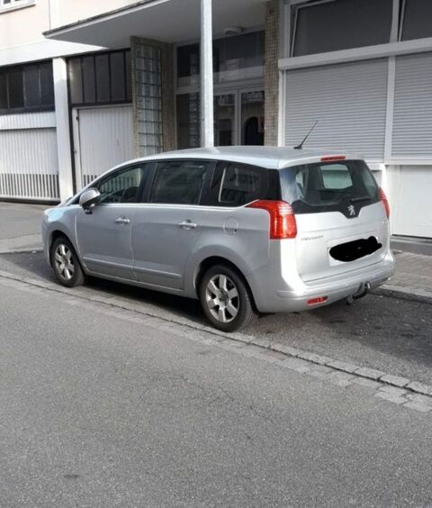 Peugeot 5008 1.6 HDi 110ch FAP BVM6 Business Pack 5pl