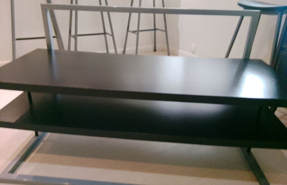 Table Tel&ecirc; basse noire avec &eacute;tag&egrave;re rangement Meubles