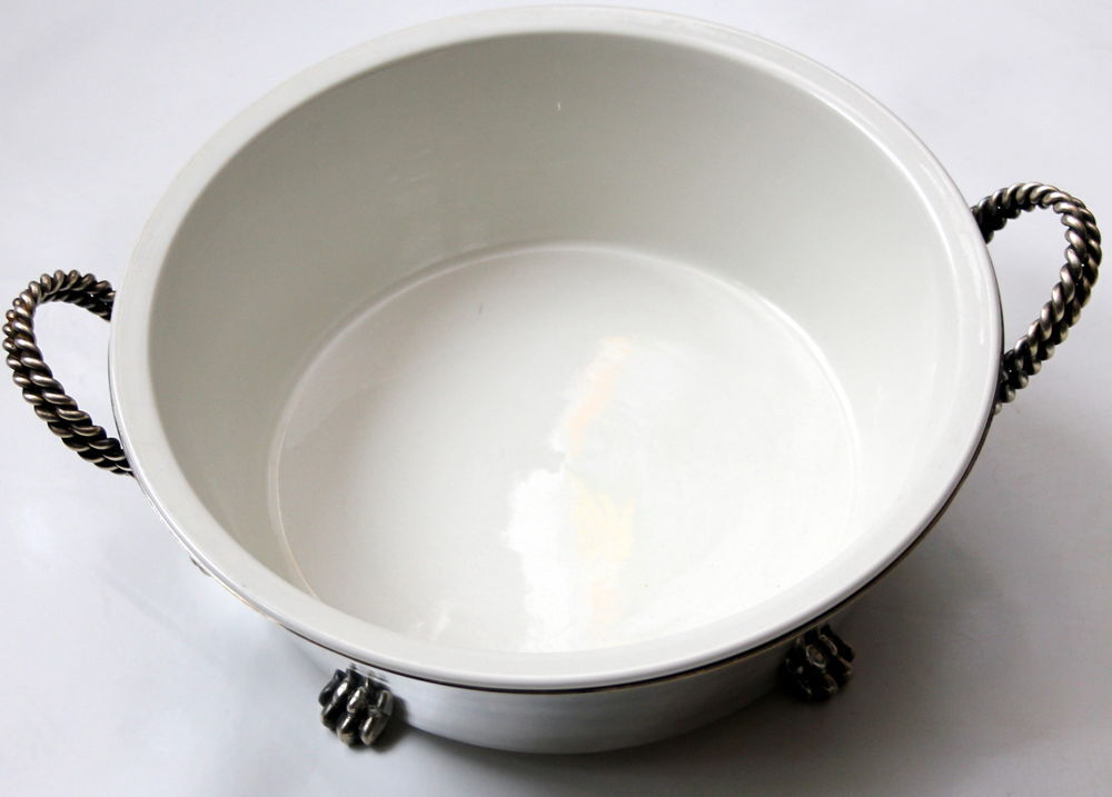 L&eacute;gumier Orf&egrave;vrerie PLASAIT, c&eacute;ramique VILLEROY &amp; BOCH Cuisine