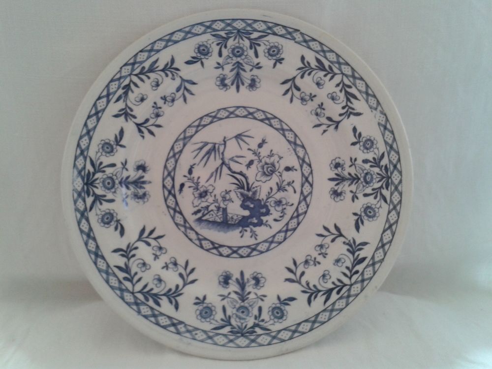 Assiette fa&iuml;ence Lun&eacute;ville Delft KG fleurs bleues Décoration