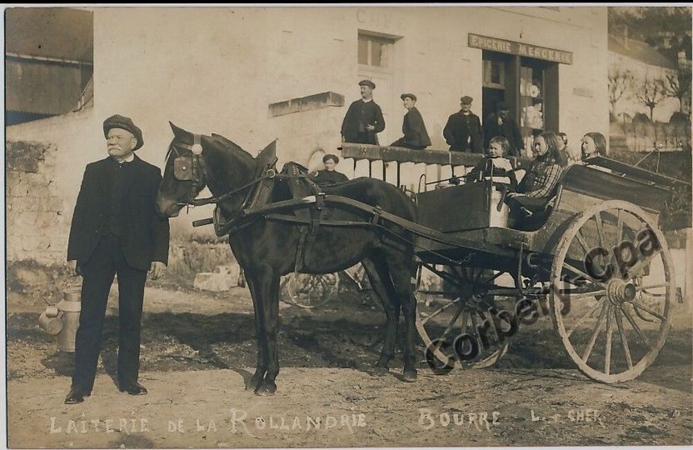 41. CPA PHOTO. BOURRE. Laiterie de la Rollandrie / Commerce 