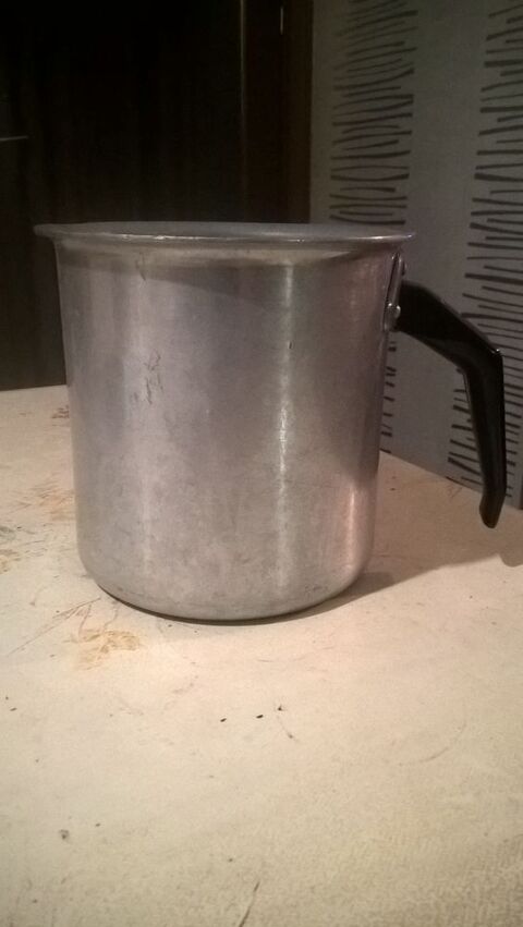 Ancien pichet/pot � lait. 12 Flers-en-Escrebieux (59)