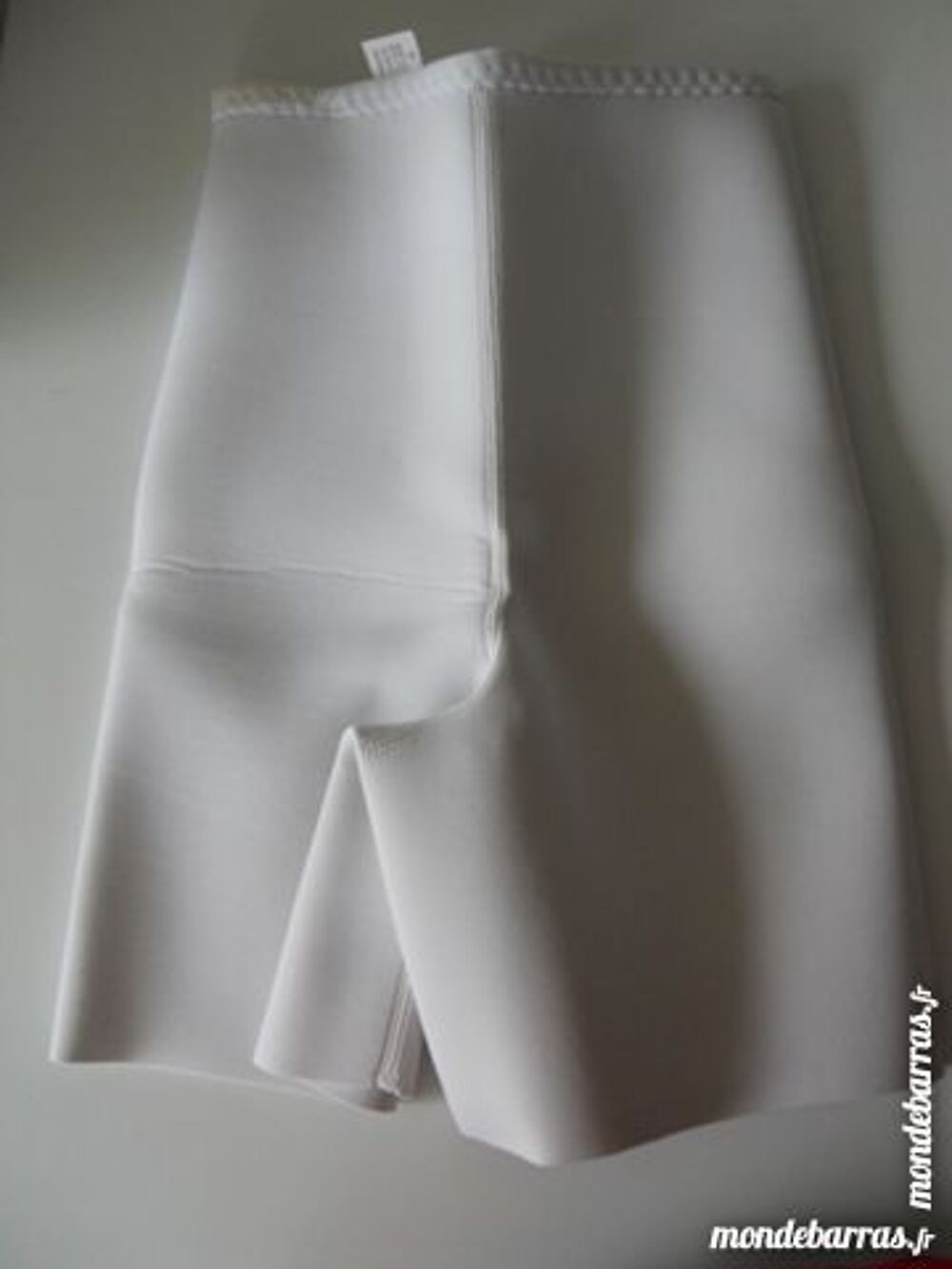 Bermuda de sudation blanc, neuf Vêtements