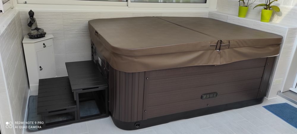 SPA 3 places marque VENDEE SPAS 2100x1560x800 mm Sports