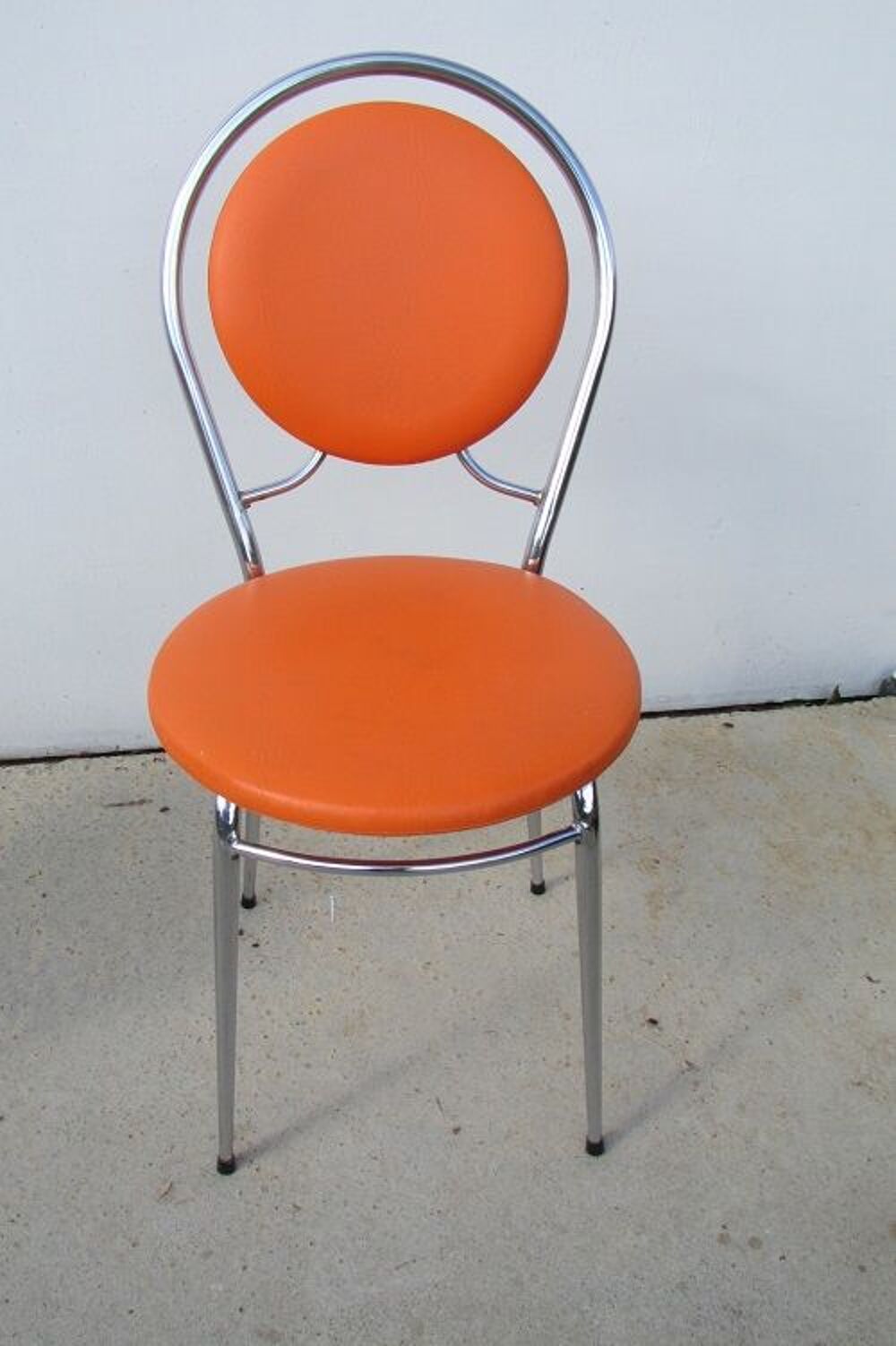 Paire de chaises vintages oranges Meubles