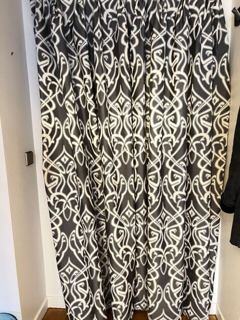 RIDEAU DE PORTE 13 Auribeau-sur-Siagne (06)