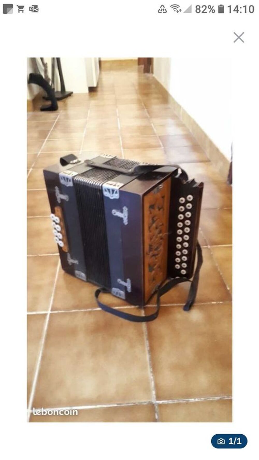 Accord&eacute;on ancien en bon &eacute;tat 