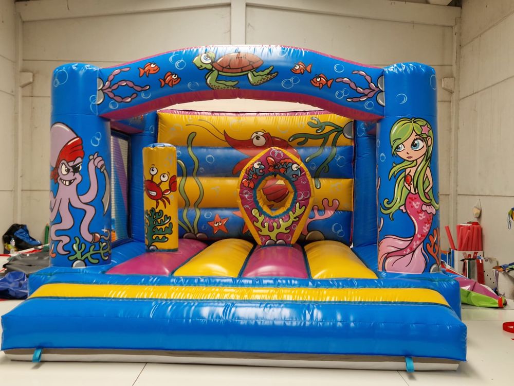 Structure gonflable pro avec moteur et certification Jeux / jouets