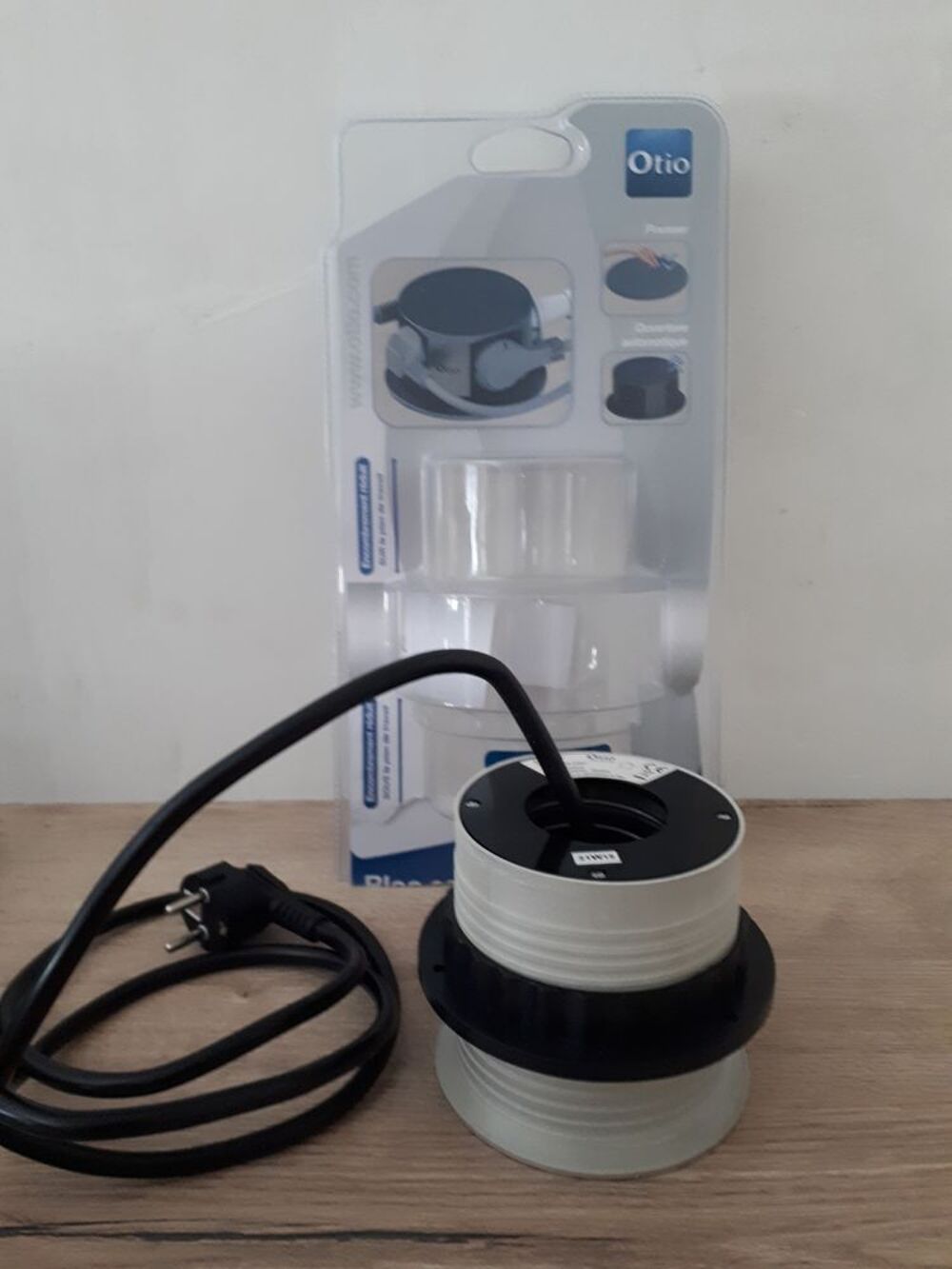 Bloc 4 prises pour plan de travail Bricolage