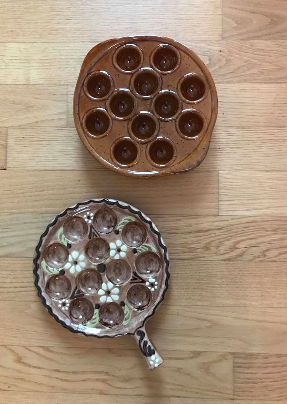 2 Plats &agrave; Escargots Cuisine