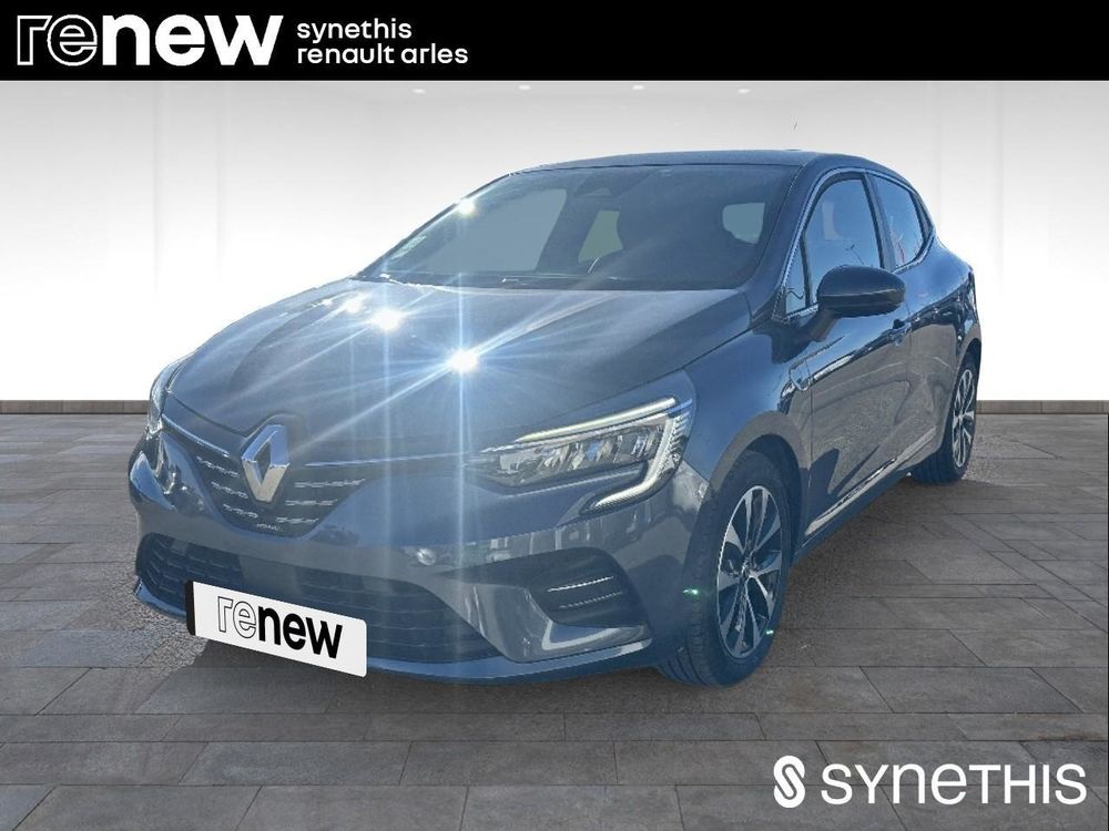 Clio V Clio E-Tech 140 - 21N Intens 2022 occasion 13200 Arles