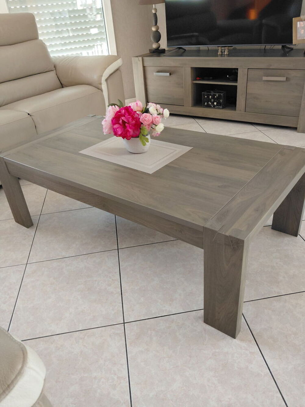 TABLE DE SALON Moderne
Meubles
