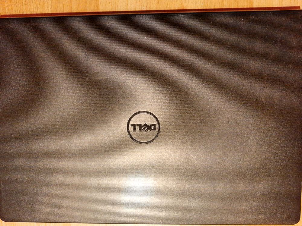 Dell Vostro 15 3000 Matériel informatique