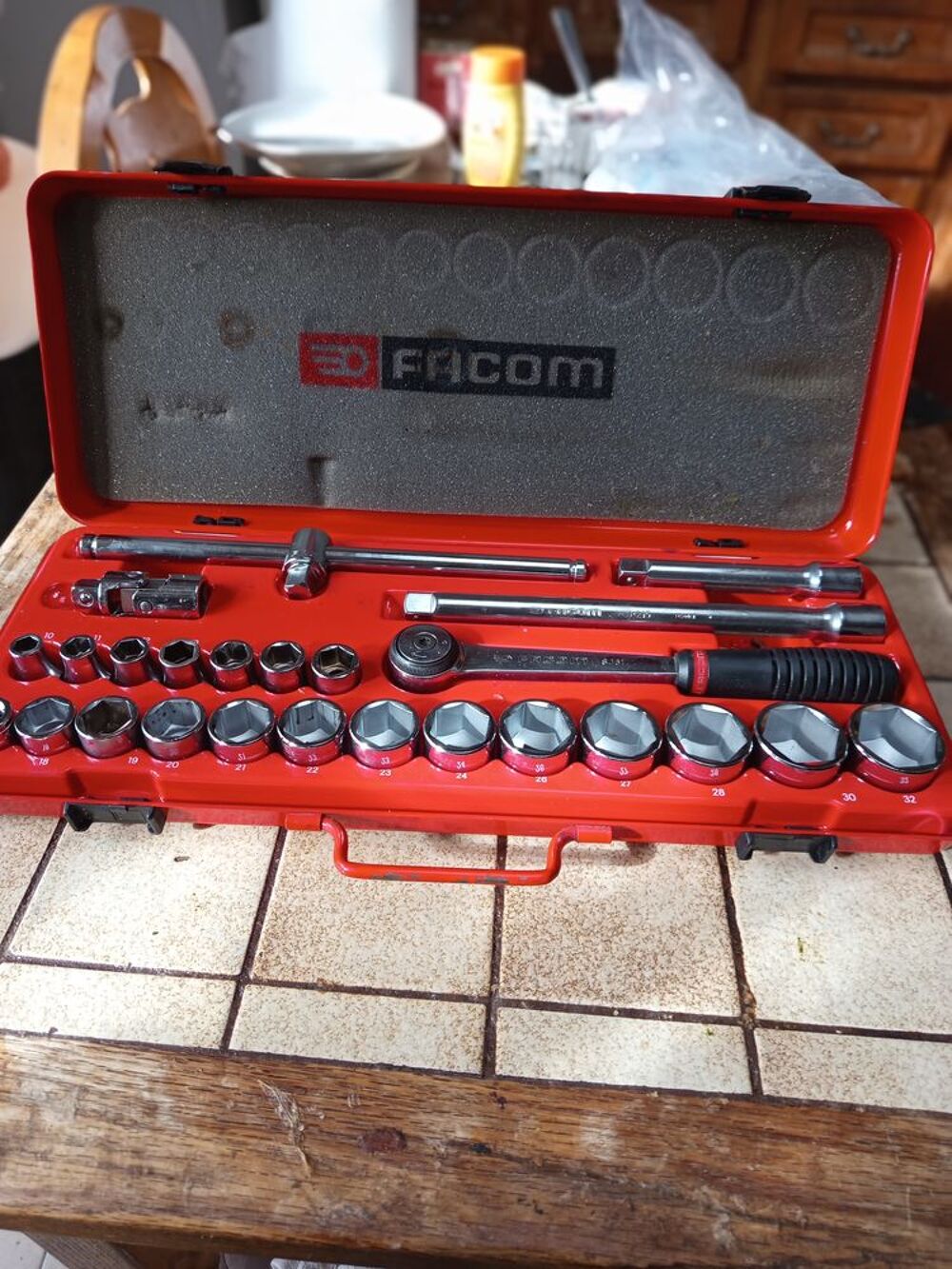 FACOM Jeu de douilles &agrave; cliquet 25 pi&egrave;ces Hexagonal
120 €. Bricolage