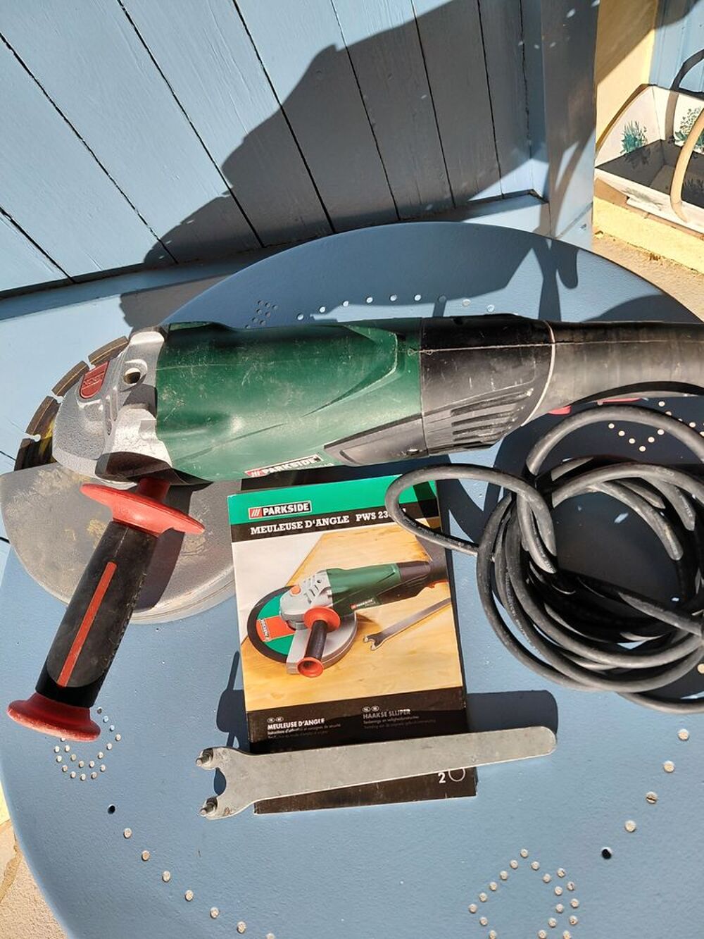 PARKSIDE&reg; Meuleuse d'angle PWS 230 A1 
plus 7 disques
Bricolage