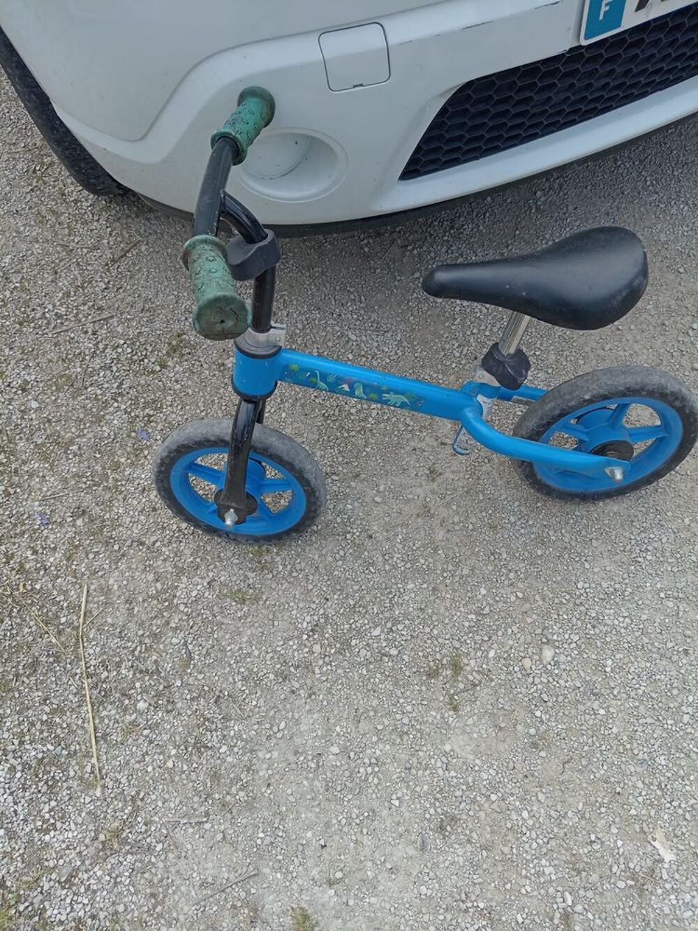 V&eacute;lo trottinettes draisienne Vélos
