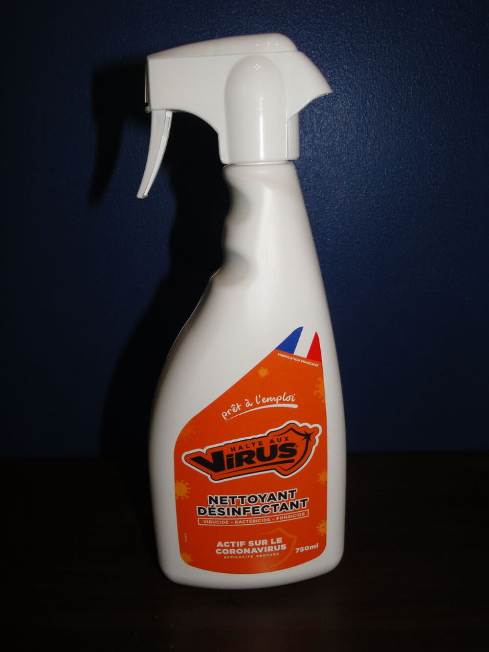 Spray d&eacute;sinfectant Halte aux Virus Bricolage