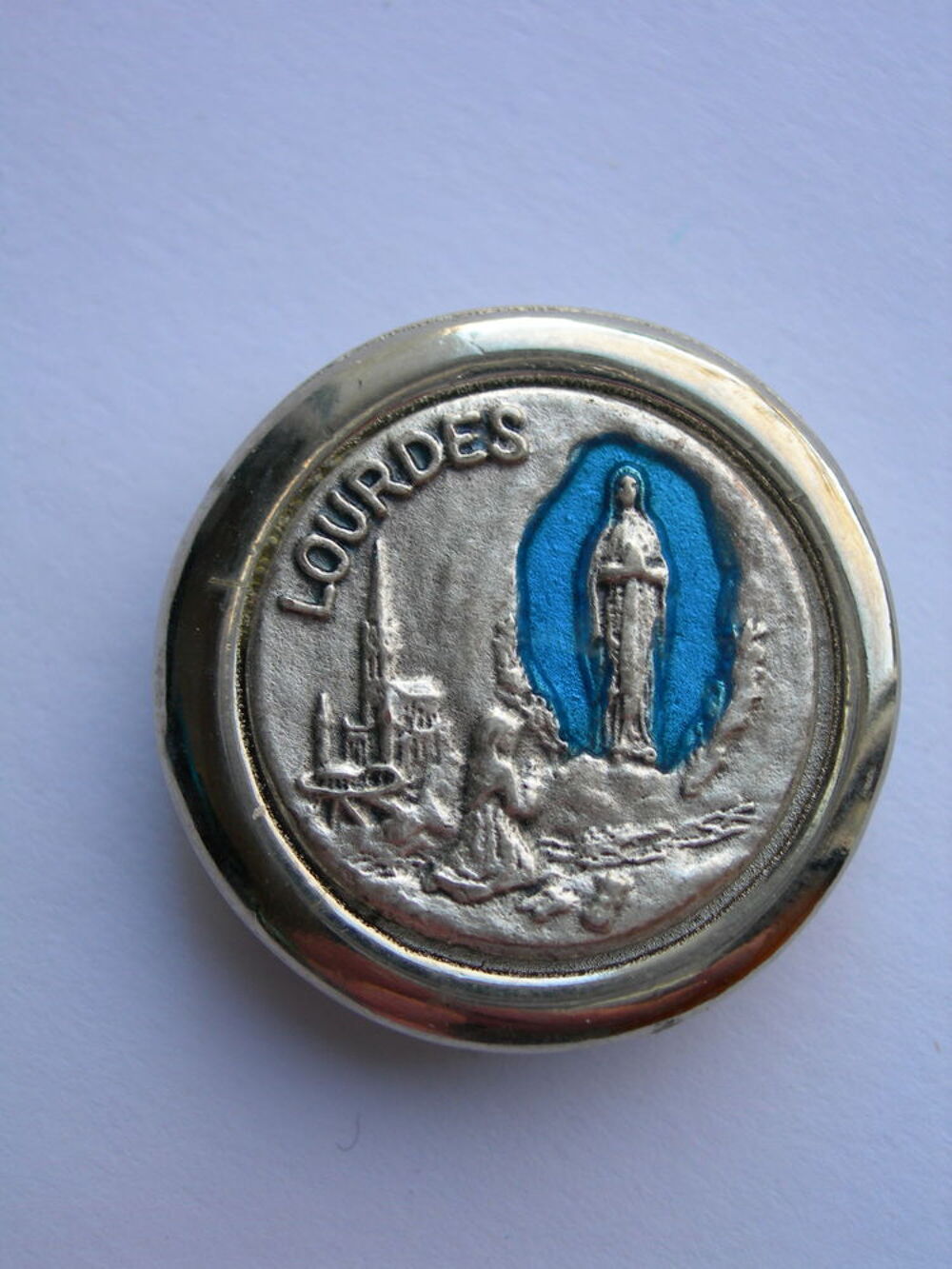 M&eacute;daille Lourdes Bijoux et montres