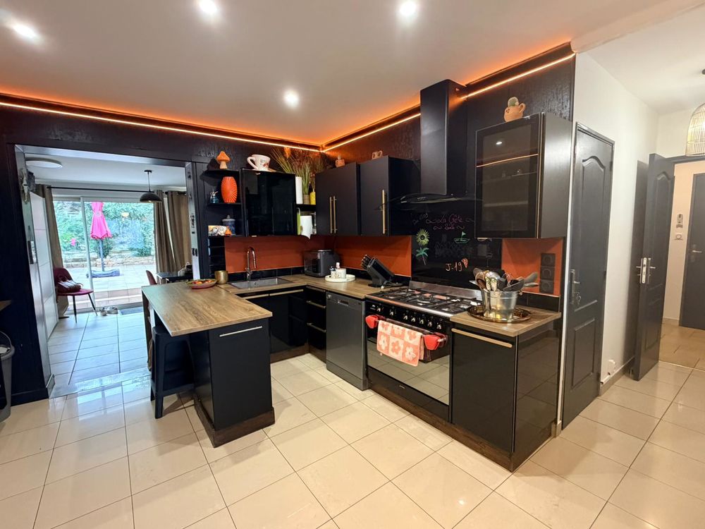 Vente Villa maison familiale LUCENAY avec vue 1200m terrain piscine Lucenay