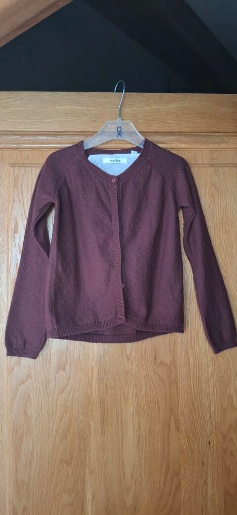 Gilet fille bordeaux marque Marèse taille 5 ans 12 Villiers (86)