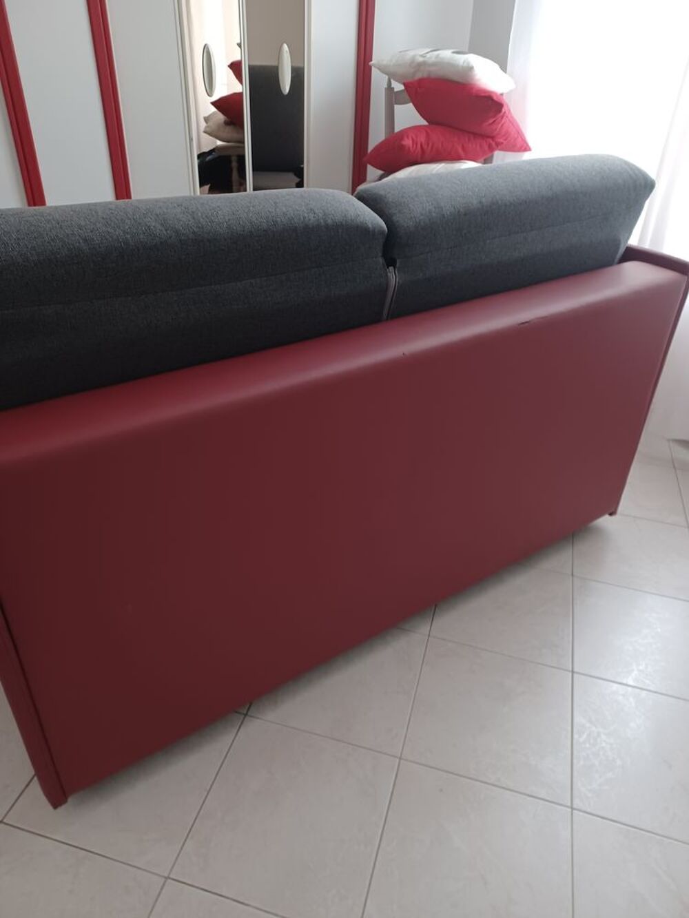 Petit canap&eacute; convertible Meubles