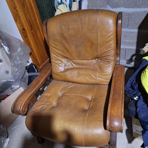 Fauteuil cuir et ch�ne  150 Pusey (70)