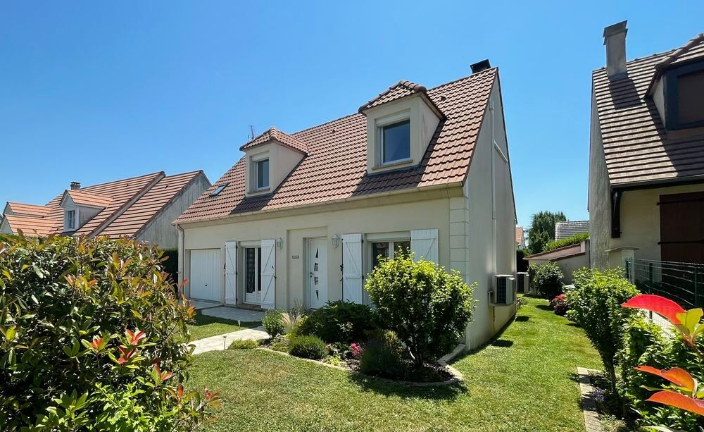 Vente Maison Maison 6 pièces 129 m2 Chevry Cossigny 77173 Chevry-cossigny