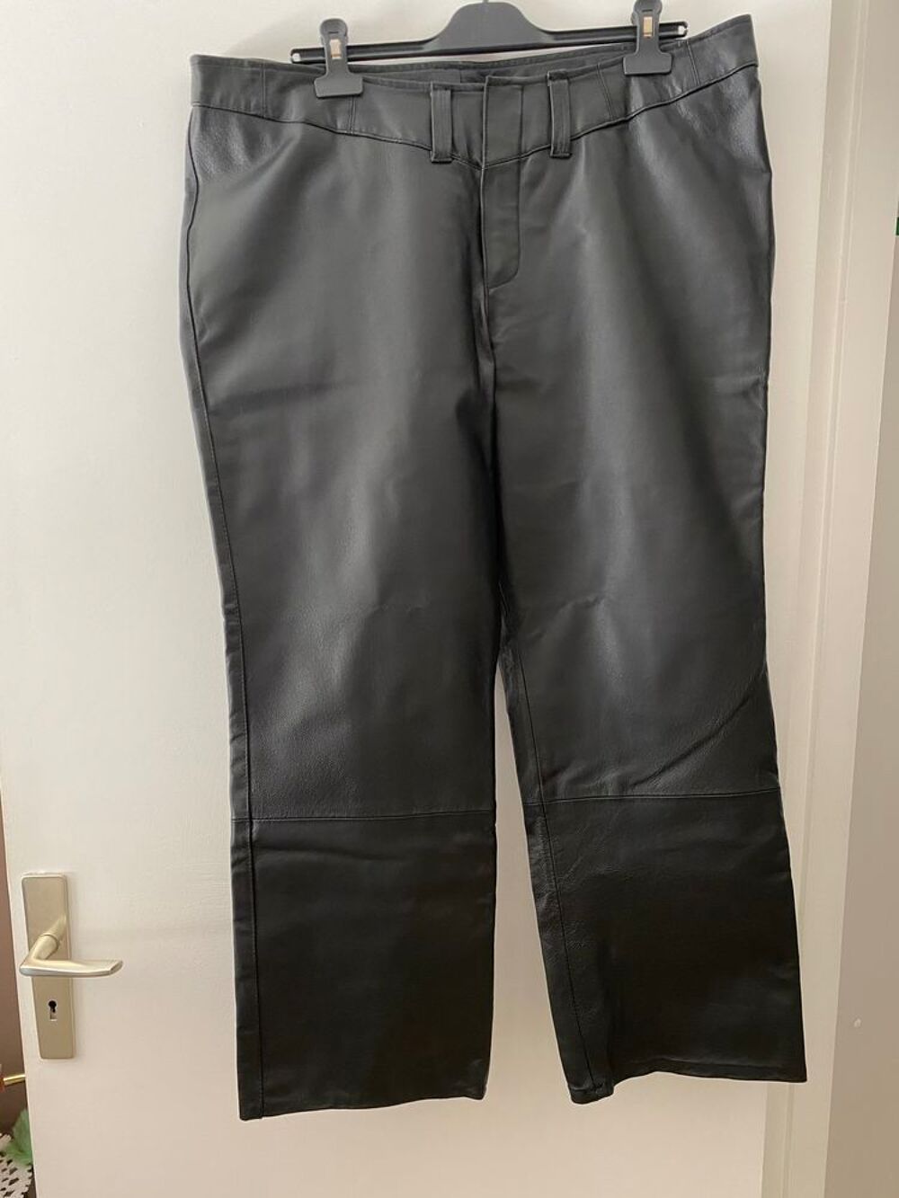 beau cuir (T48))mais &agrave; 78 ans,je ne fais plus de moto !!!! Vêtements