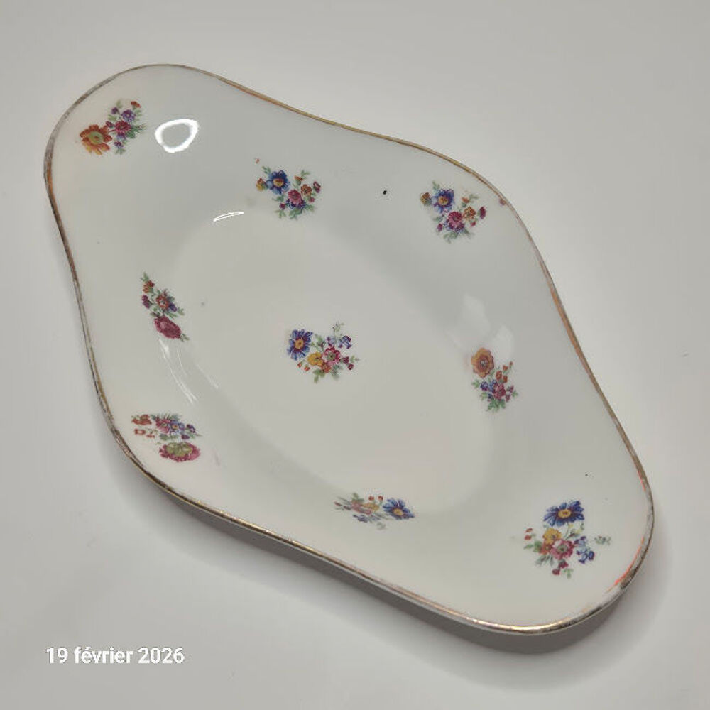 Vide poche, petit plat ovale en porcelaine blanche Décoration
