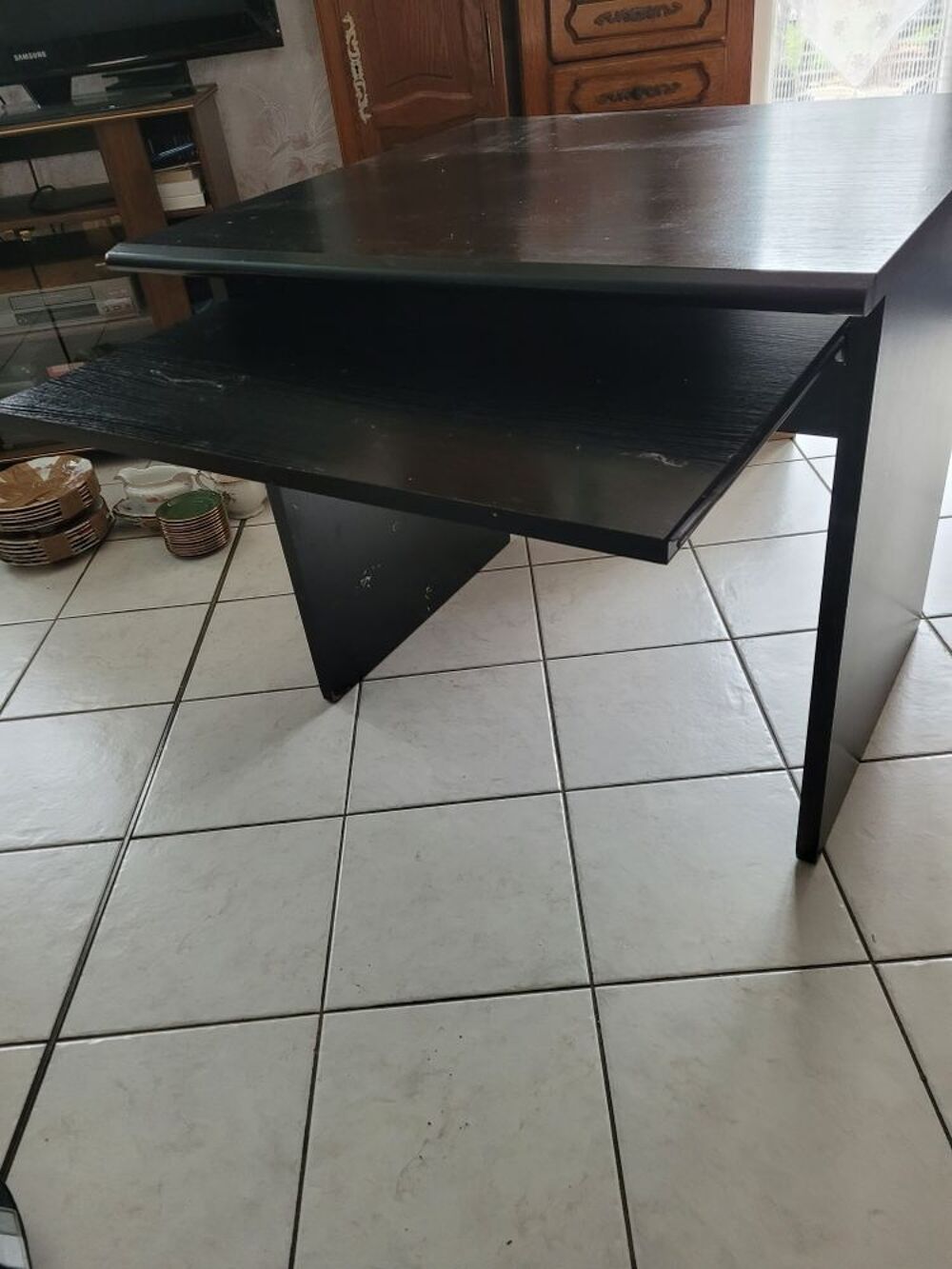 petit bureau avec tablette pour clavier Meubles