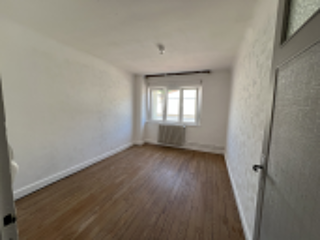  Appartement à louer 4 pièces 86 m²