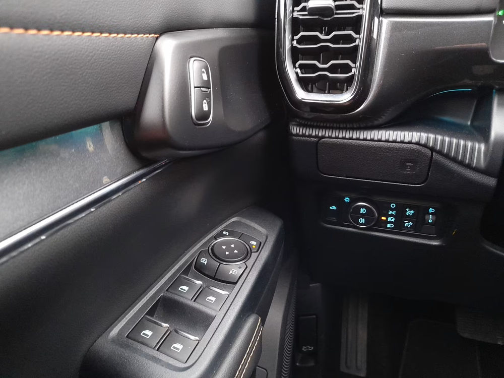 Ranger RANGER DOUBLE CABINE 2.0 ECOBLUE 205 CH S&S BVA10 e-4WD WILDTRAK 2024 occasion 01000 Bourg-en-Bresse