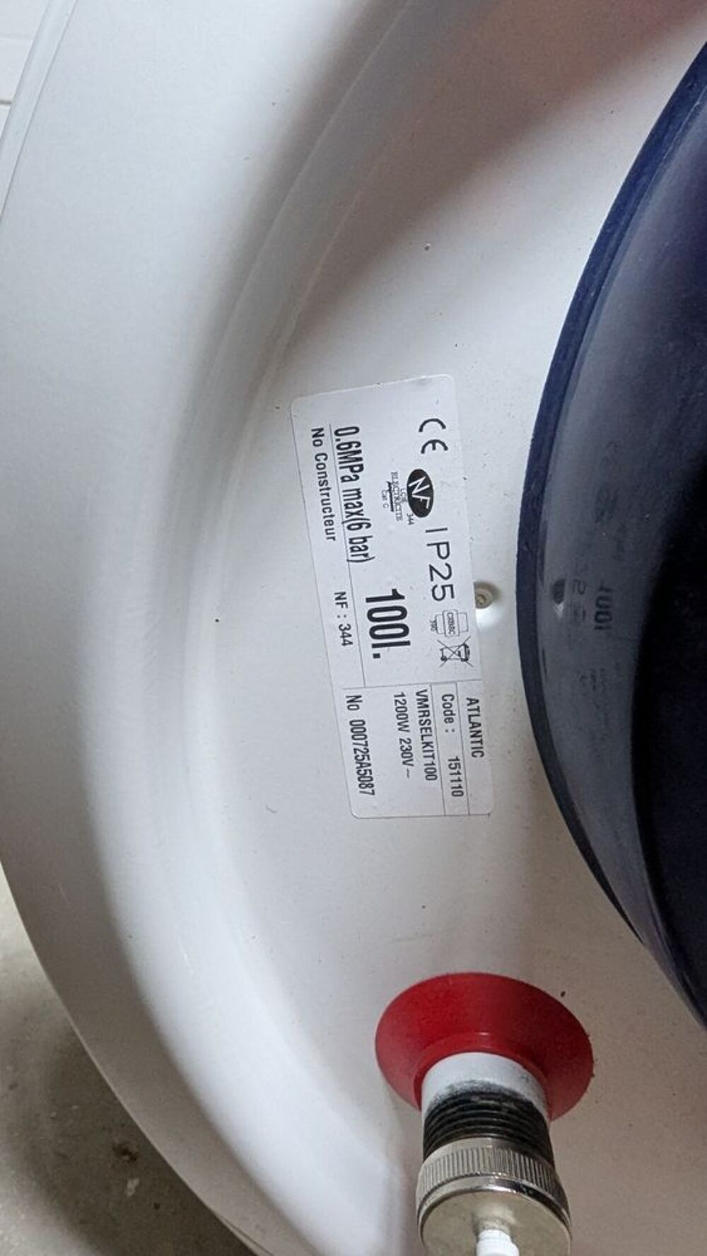 Chauffe eau &eacute;lectrique 100L Bricolage