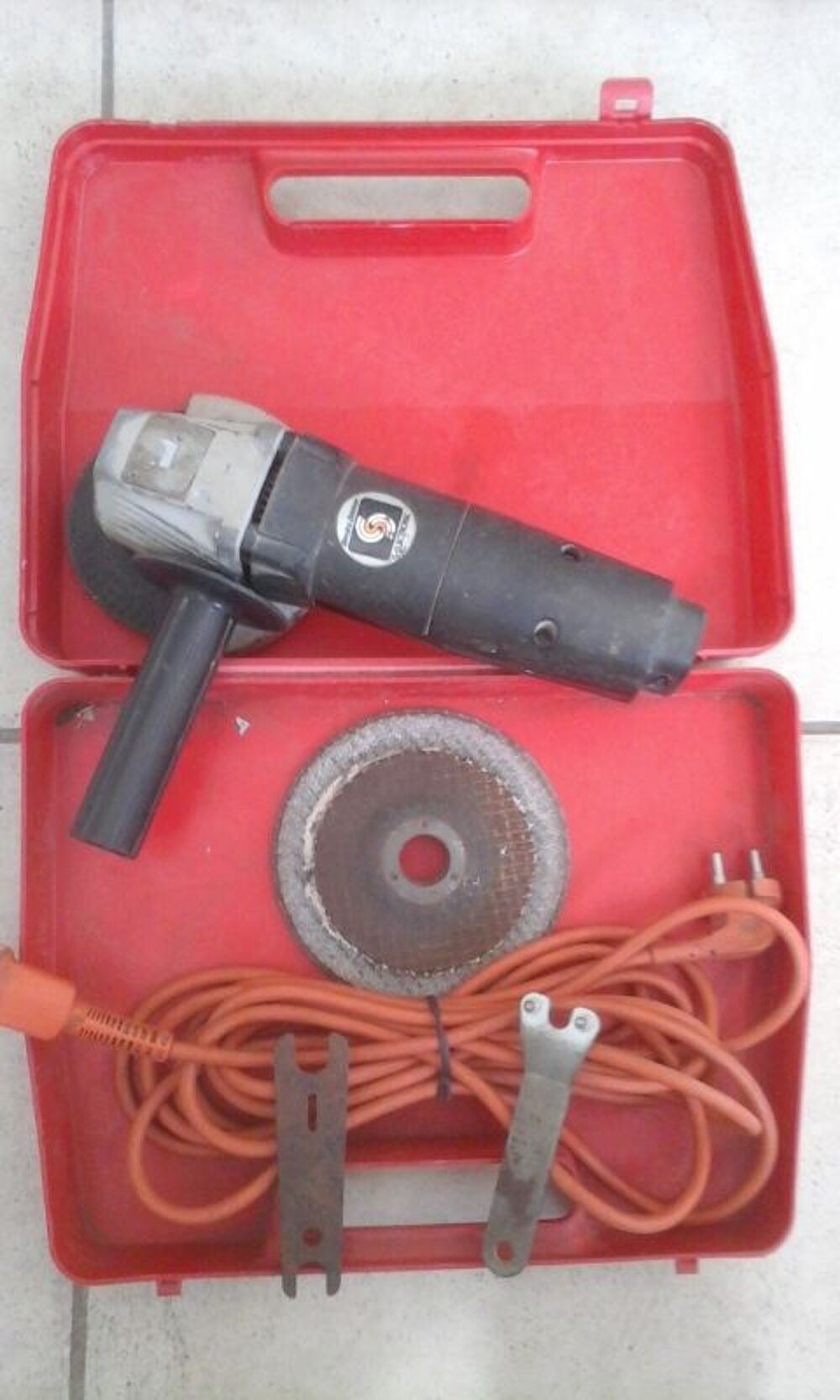 Meuleuse Black et Decker sr800e 
Bricolage