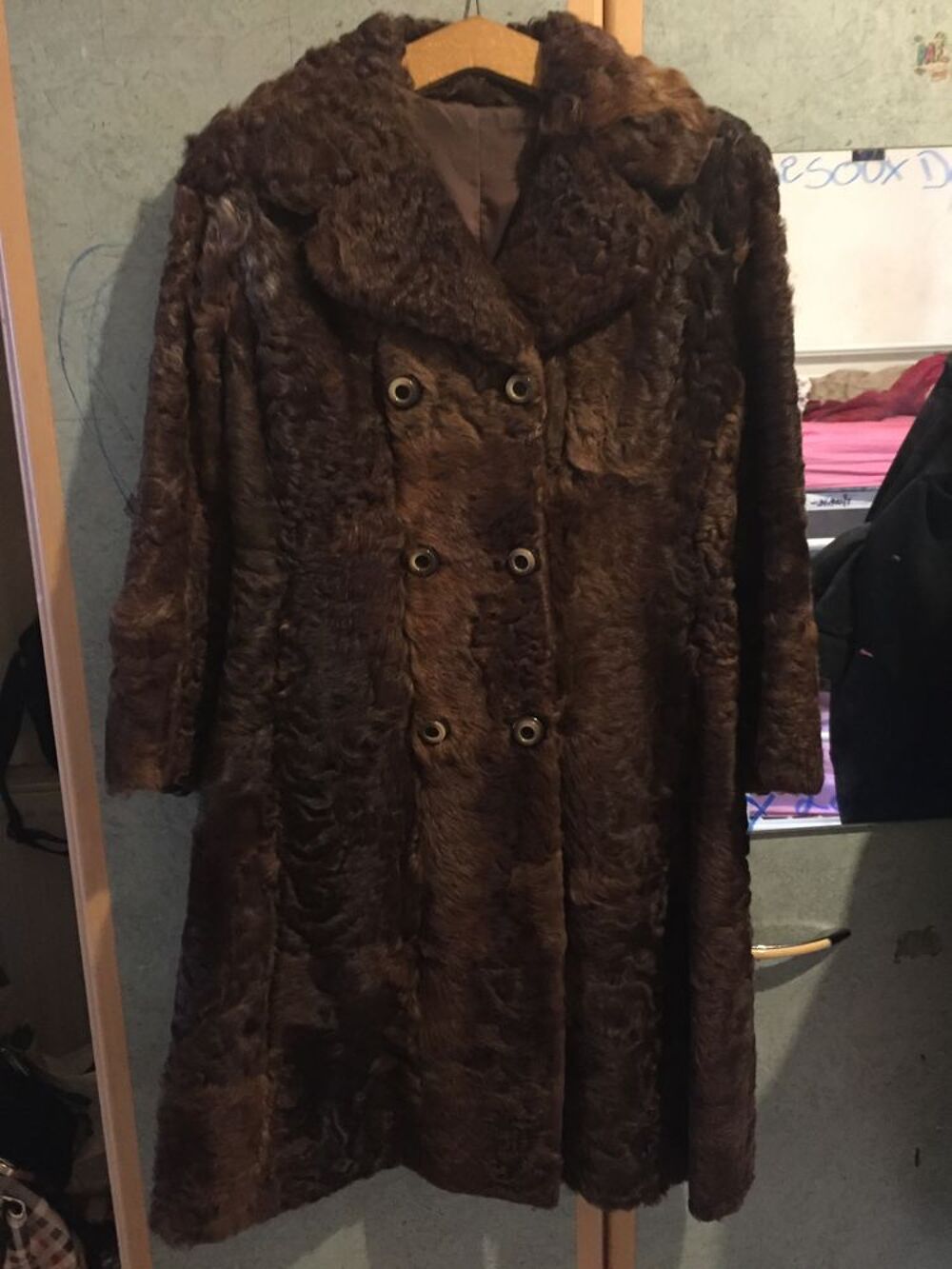 Manteaux &agrave; fourrure femme Vêtements