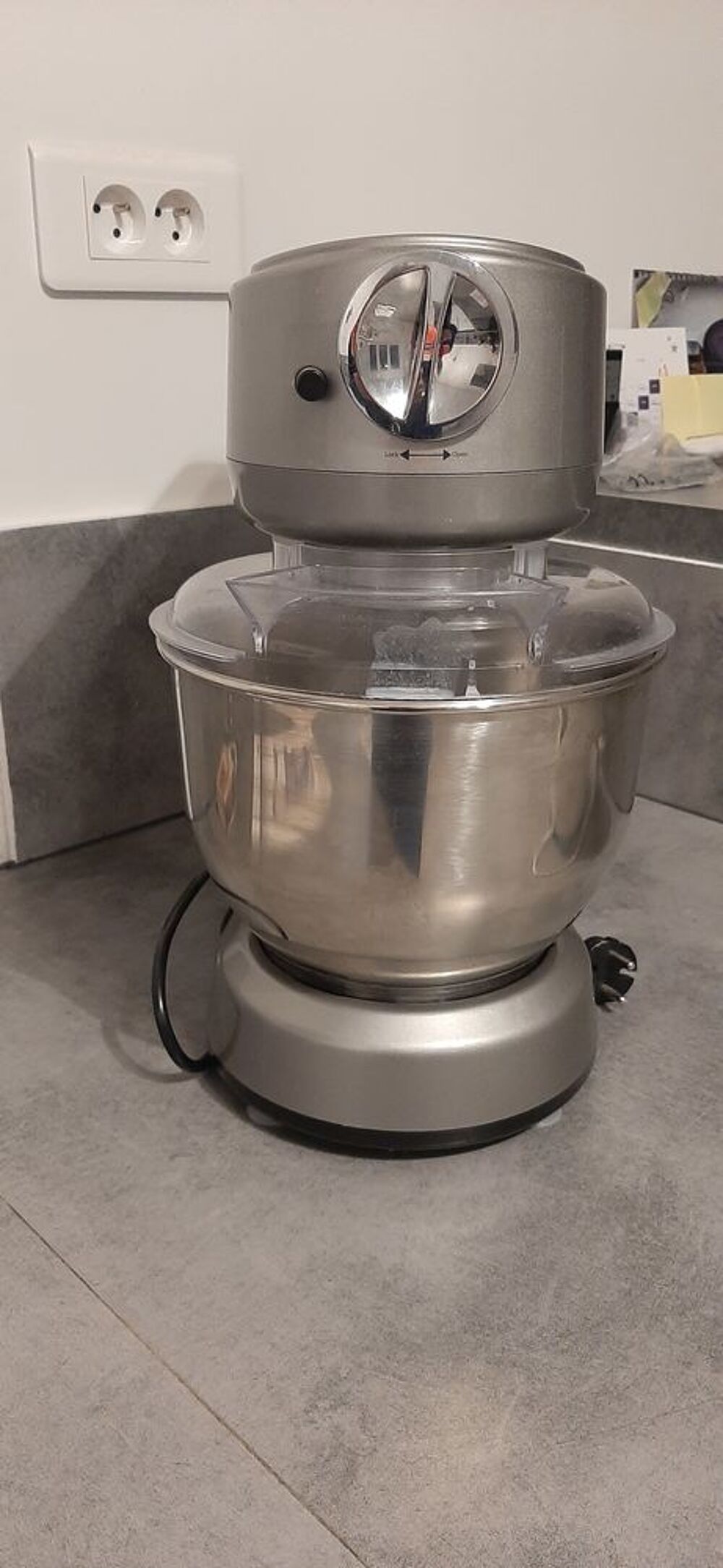 robot Clatronic KM3648 Electroménager