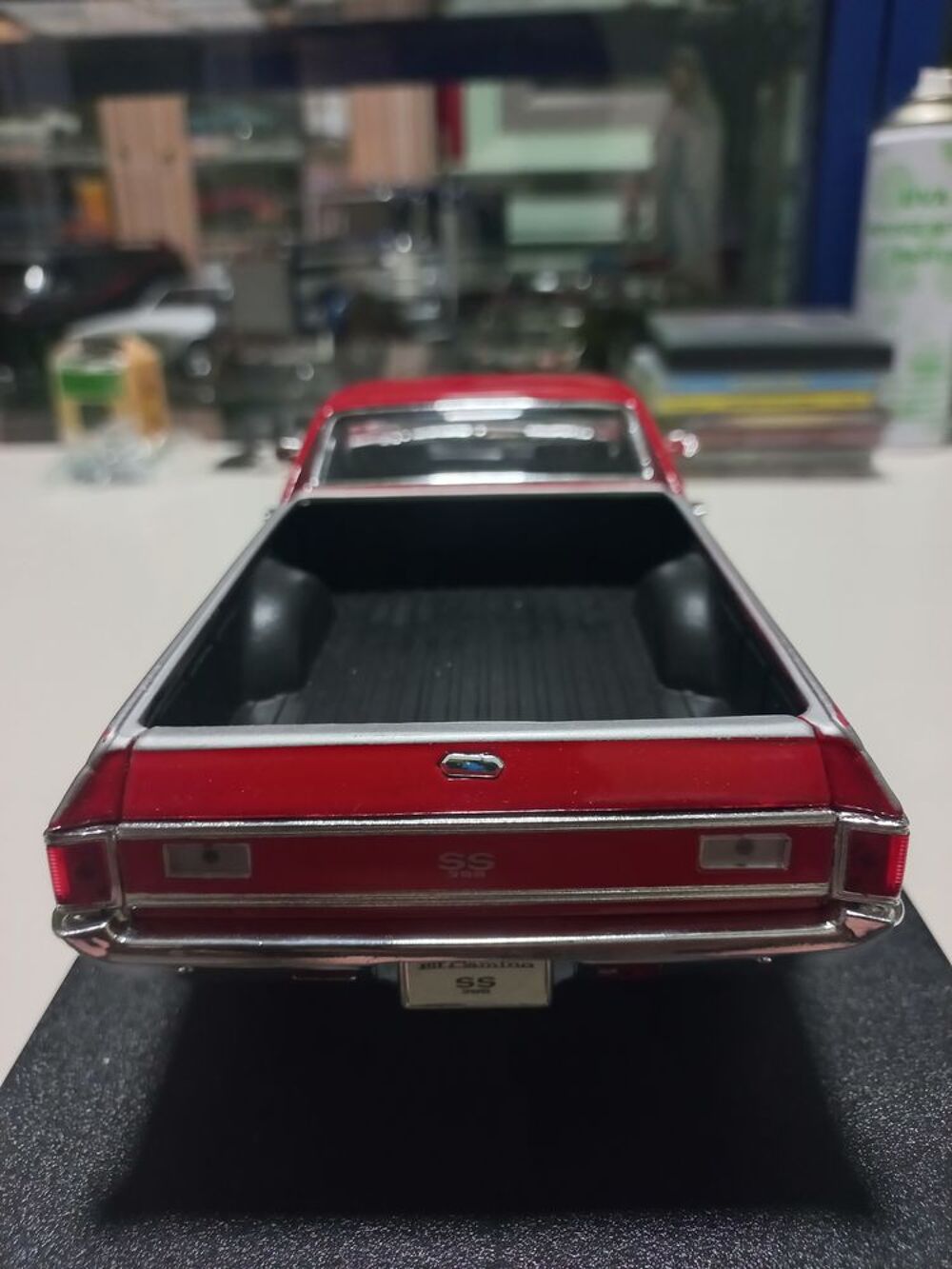 Voiture de Collection &eacute;chelle 1/18&egrave;me chevrolet El camino 