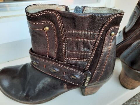 bottines  cuir  marron foncé. 12 Séreilhac (87)