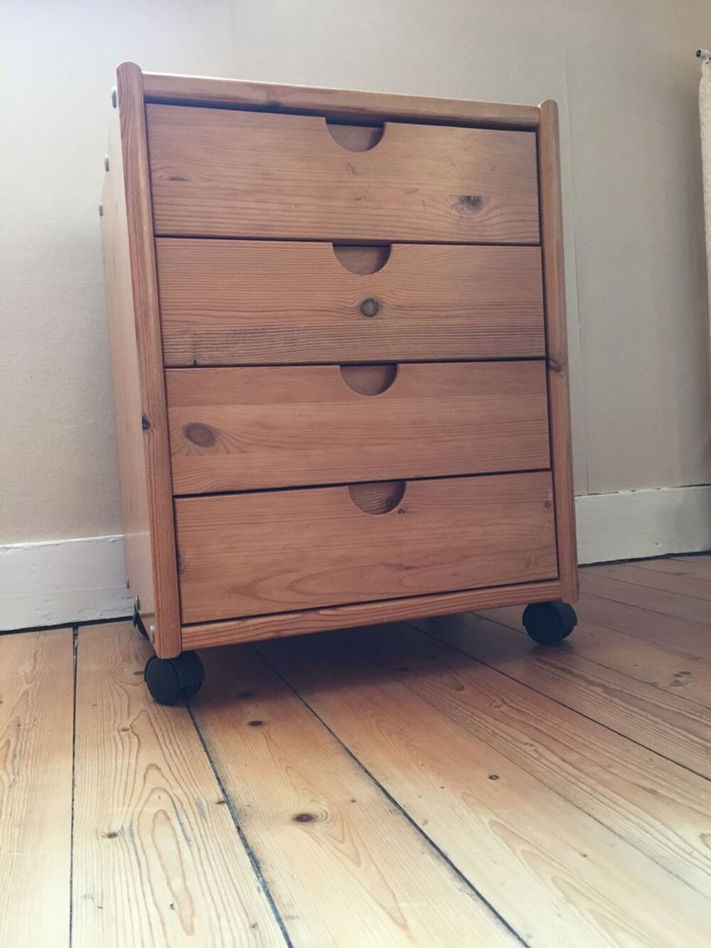 Table de chevet ou meuble de bureau Meubles