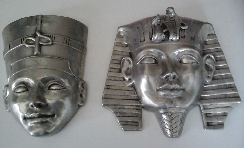 Masques N&eacute;fertiti et Toutankhamon en &eacute;tain massif Décoration