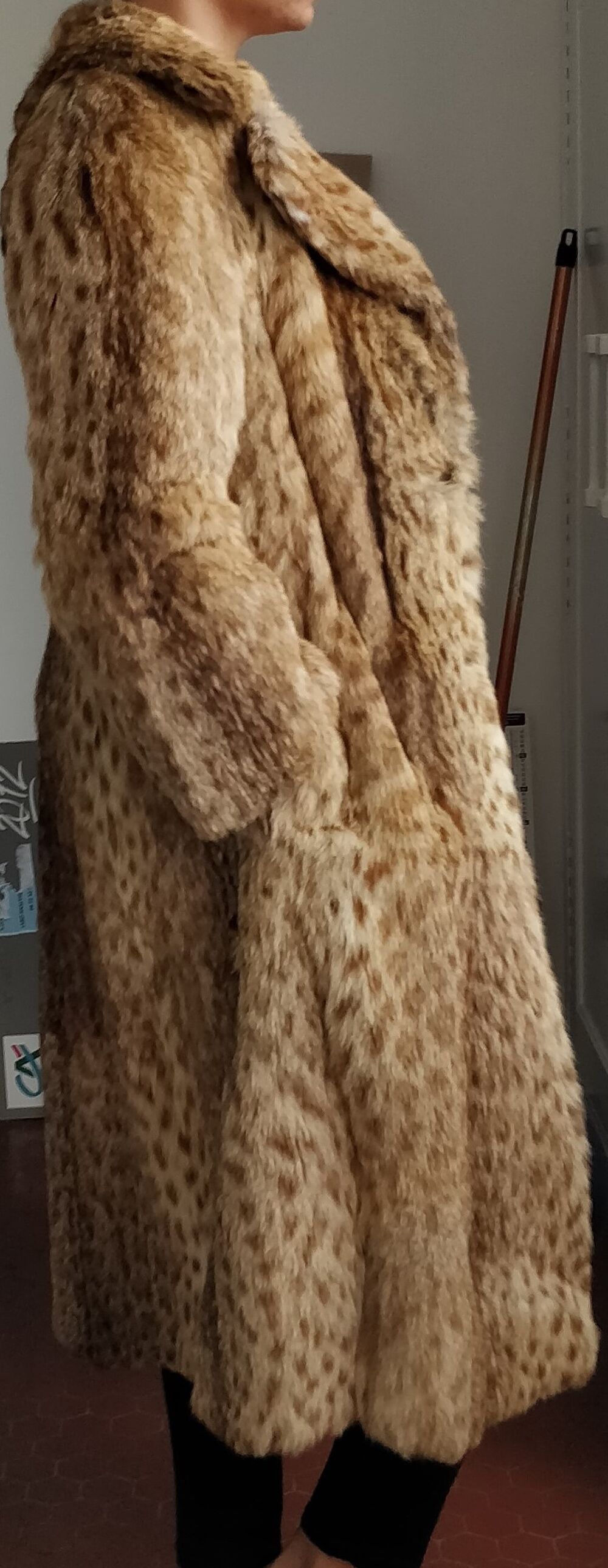 Manteau en v&eacute;ritable fourrure OCELOT de 1975 - 
f Vtements