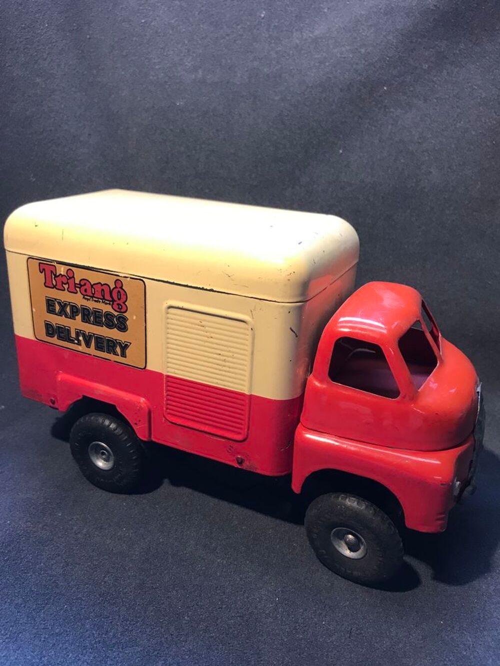 Camion t&ocirc;le TRIANG 