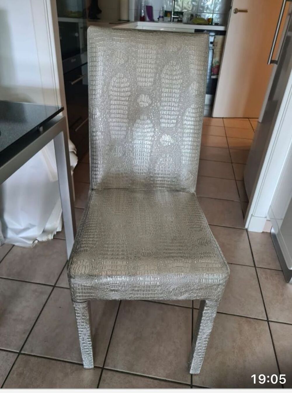 LOT (cause d&eacute;m&eacute;nagement) Meubles