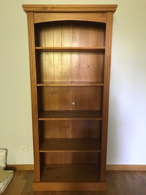 Biblioth�que en pin massif cir� 100 Les Br�viaires (78)