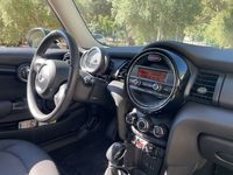 One Hatch 3 Portes 102 ch BVA6 2016 occasion 13260 Cassis
