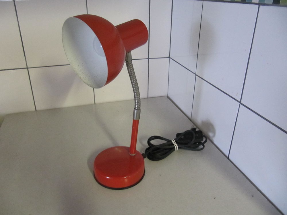 Lampe de bureau rouge Dcoration