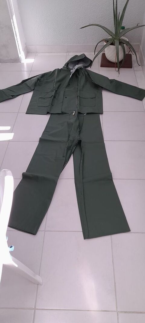 Veste, pantalon de pluie TUVEDOC taille M 30 Auxonne (21)