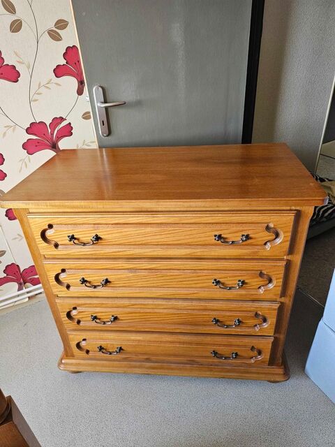 commode en ch�ne avec des tiroirs 100 Morhange (57)