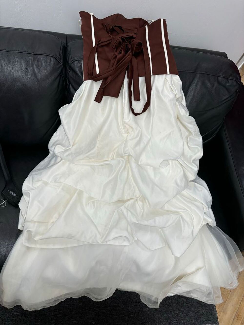 Robe de mari&eacute;e Vêtements